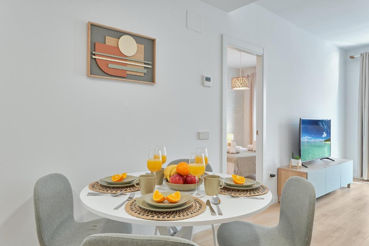 Apartamento Adriela มาลากา ภายนอก รูปภาพ