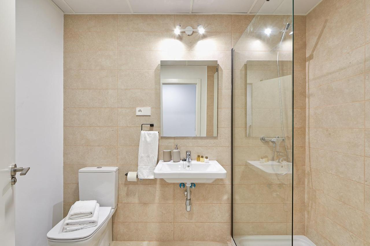 Apartamento Adriela มาลากา ภายนอก รูปภาพ