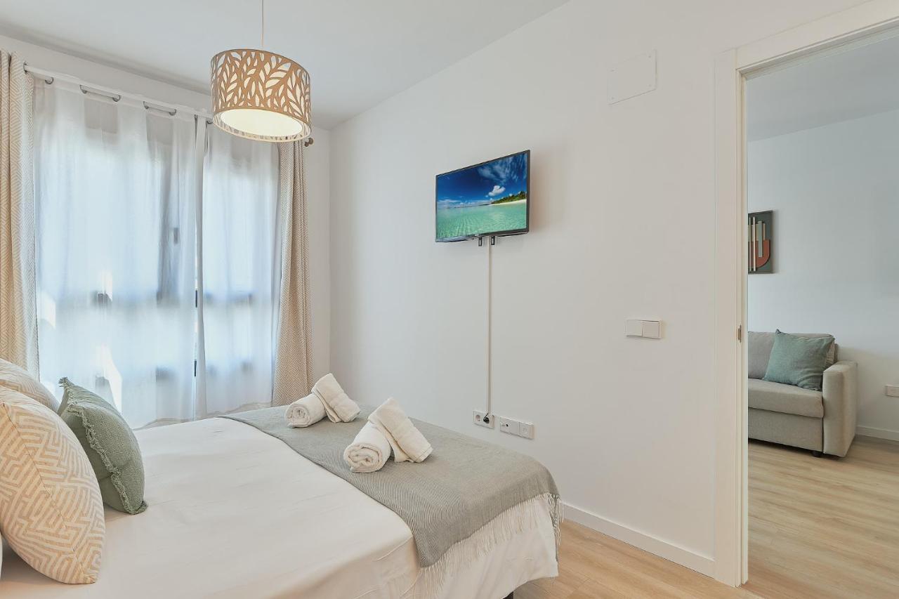 Apartamento Adriela มาลากา ภายนอก รูปภาพ