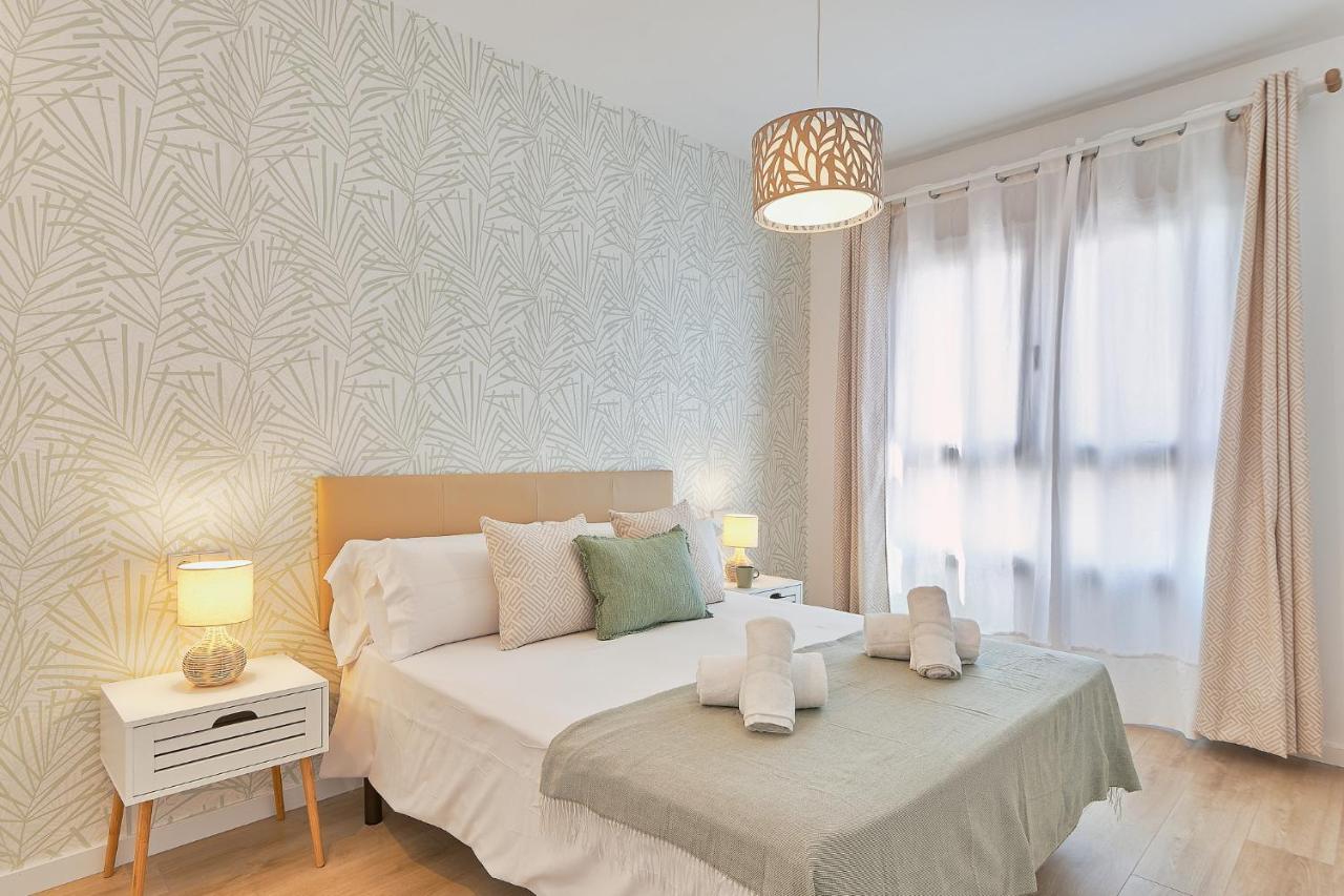 Apartamento Adriela มาลากา ภายนอก รูปภาพ